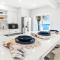 Coastal Lux by Cardo - Ocean Views, Steps to Beach - San Diego