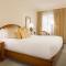 Orchard Hotel