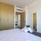 Beachside 1-bed with huge veranda