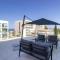 Beachside 1-bed with huge veranda