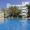 Beachside 1-bed with huge veranda