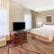 Hawthorn Extended Stay by Wyndham Bloomington - 布卢明顿 Hawthorn Extended Stay by Wyndham Bloomington - 布卢明顿