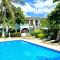 Stylish Fully Loaded Turquoise Getaway - Coco