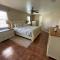 Cozy house with private pool and heated jacuzzi - Frontenac