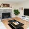 Spacious Two Bedrooms with Two Bathrooms Central Richmond 15min to YVR Airport - 里士满