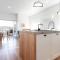 Victorias on High - 3 Bedroom Home with City Views