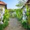 Rose White 1 BR Private Pool Villa ZN64