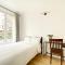 Cosy flat 75m2 close to Eiffel Tower - Párizs