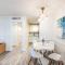 Updated Dtwn Naples Condo: Across From Beach!