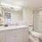 Updated Dtwn Naples Condo Across From Beach!