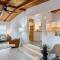 Charming 1960s Cottage, 5 Min Walk to Beach and Shops - أوك آيلاند