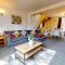 Sleeps 10, Free parking, close to Science Park, King size bed