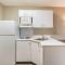 Extended Stay America Suites - Chicago - Woodfield Mall - شامبورغ