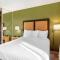 Extended Stay America Select Suites - Chicago - Westmont - Oak Brook - Westmont