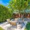 Mid-Century Home, 5-min to downtown, HUGE Pool & Spa - Palm Springs