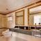 Ronal hotel