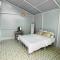 British Granny's Cottage in Georgetown - Jelutong