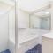 Hawaiian Gardens 22