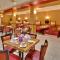 Holiday Inn & Suites Bakersfield by IHG
