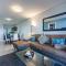 Modern Beachfront with Ocean Views - Infinity G9, Blouberg, Cape Town