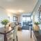 Modern Beachfront with Ocean Views - Infinity G9, Blouberg, Cape Town