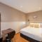 Hotel Barry
