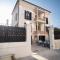 La Villa Ora