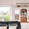 Caves Cottage - gorgeous 180 degree ocean views