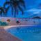 Heated POOL Tropical Oasis! Hot Tub & Close Beach - Seminole