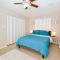 Heated POOL Tropical Oasis! Hot Tub & Close Beach - Seminole