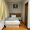 Front One HK Resort Simpang Lima