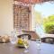 Beautiful Apartment at the Waterfront Marina Altmore 001