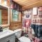 A Top Notch Lodge~Gatlinburg