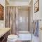 Corner View Broughton Penthouse with FREE Reserved Parking - سافانا