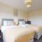 Basildon - 2 Bed Flat - Sleeps 5 - Near Station - 巴塞尔顿