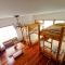 Hostal Mochiliers Bed and Breakfast