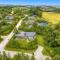 9 Meadow Retreat