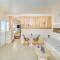 Eolithos Exclusive Suites