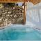 Eolithos Exclusive Suites