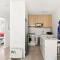 Sundeck Surfscape - Upbeat Beachside Living in Bondi