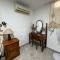 Maria's Paliomylos House