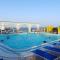 HOTEL - APARTMENTS DIFFUSO CAORLE EXTRA LUXURY 4 STARS - The Suite are located in various Tourist Village and Resort but always in Caorle - Family Resort - With or Without Swimming Pool - With Breakfast Room with Supplement - With Private Parking inside - 卡奥莱