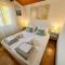Holiday House Mia