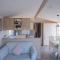 Pinewoods Park Style no.9 sleeps 6 – dog friendly - Wells-next-the-Sea