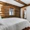 Cozy Melrose Cabin with Fire Pit Walk to River! - Melrose