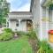 Walk to Memorial Park Pet-Friendly Bethlehem Home - Bethlehem