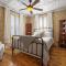 Charming Victorian Home - 2 minutes to downtown - لانكاستر