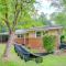 Warner Robins Home with Yard 2 Mi to Air Force Base - Warner Robins
