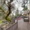 Spacious Grants Pass Home with Hot Tub and River Views