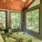 Foxtail Lake Front Chalet with HOT TUB - Innsbrook